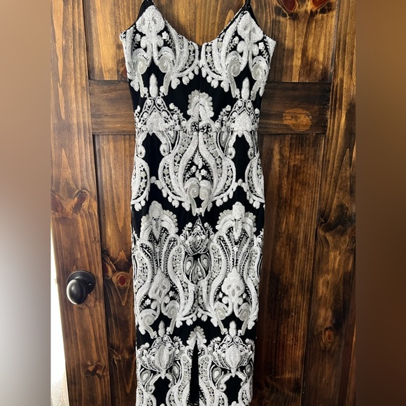 Black & White “Dress The Population” XXS cocktail dress. - Picture 2 of 3
